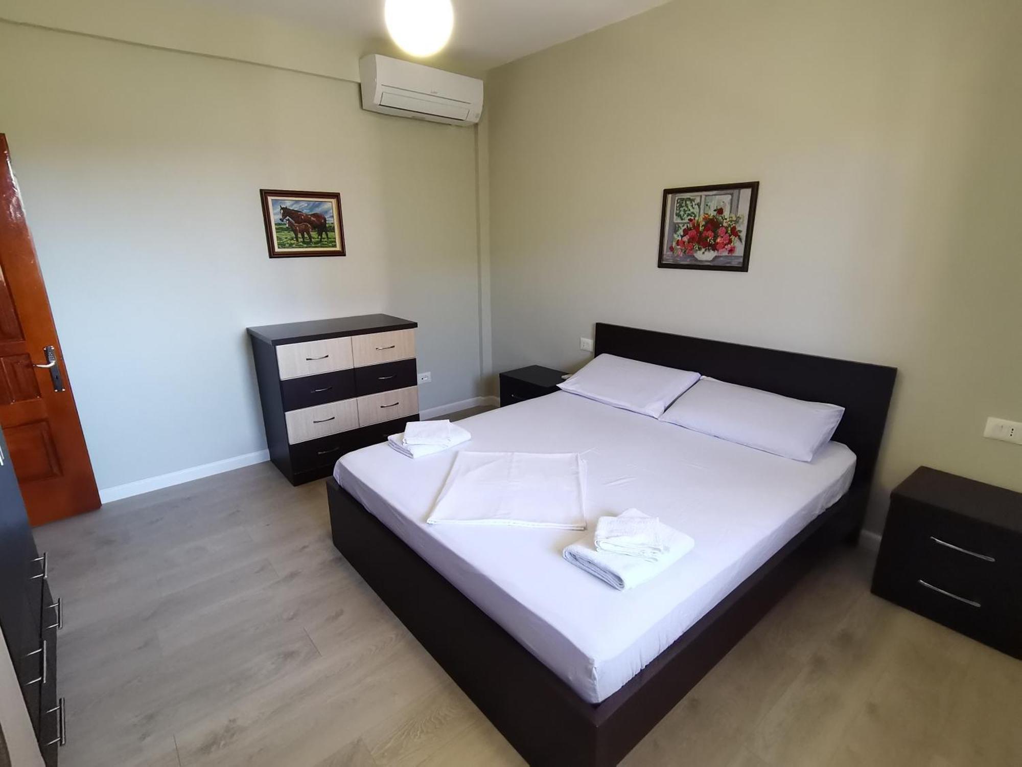 Leatis 公寓 Durres